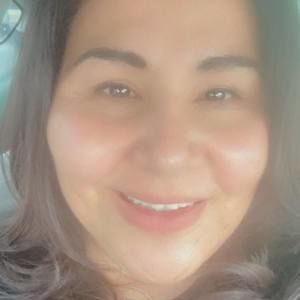 Meet your Posher, Alma